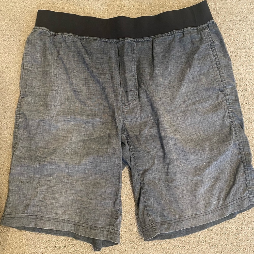 XL men’s Prana shorts